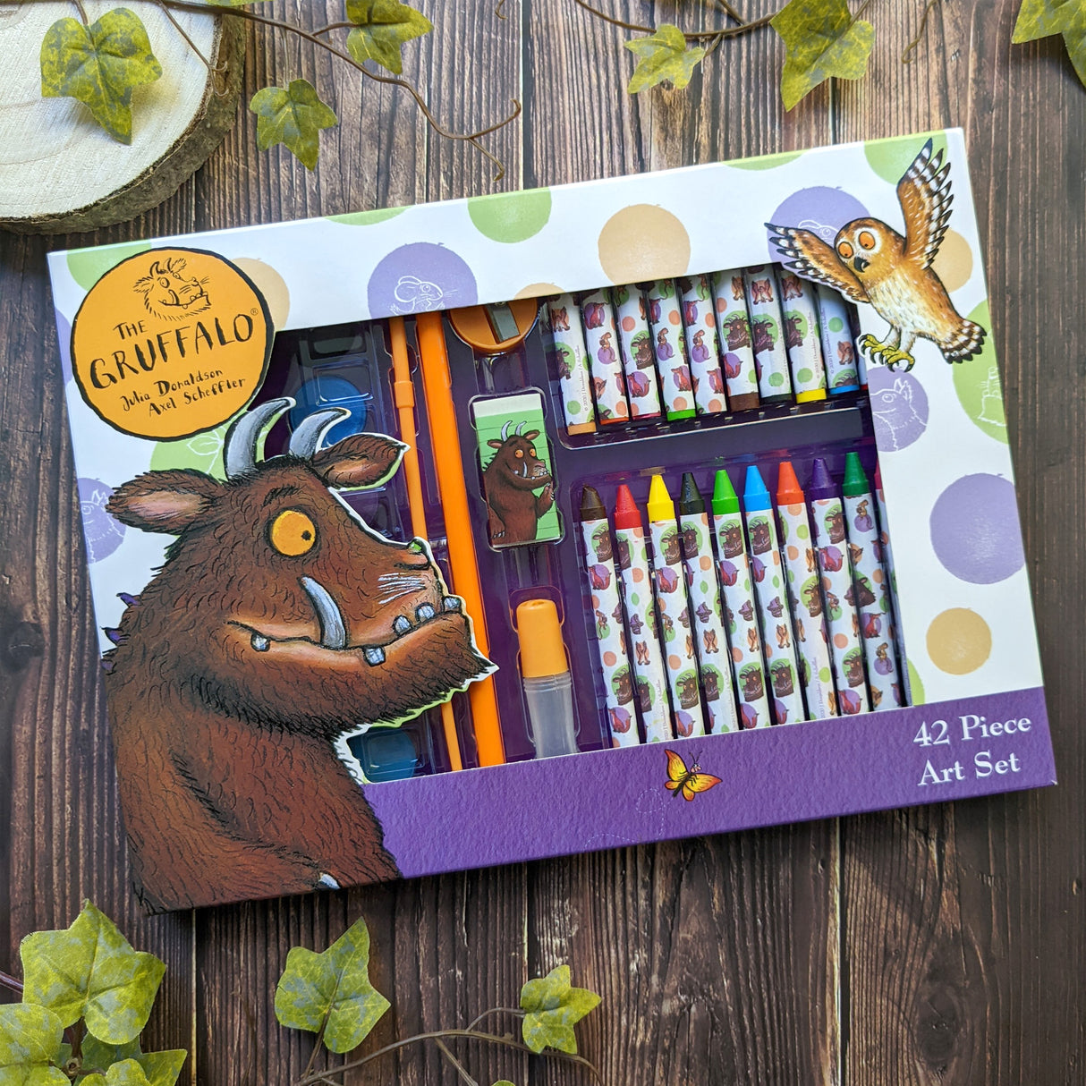 The Gruffalo Children's 42 Piece Art Set - For Ages 3 to 8 Years - Includes Paints and Crayons