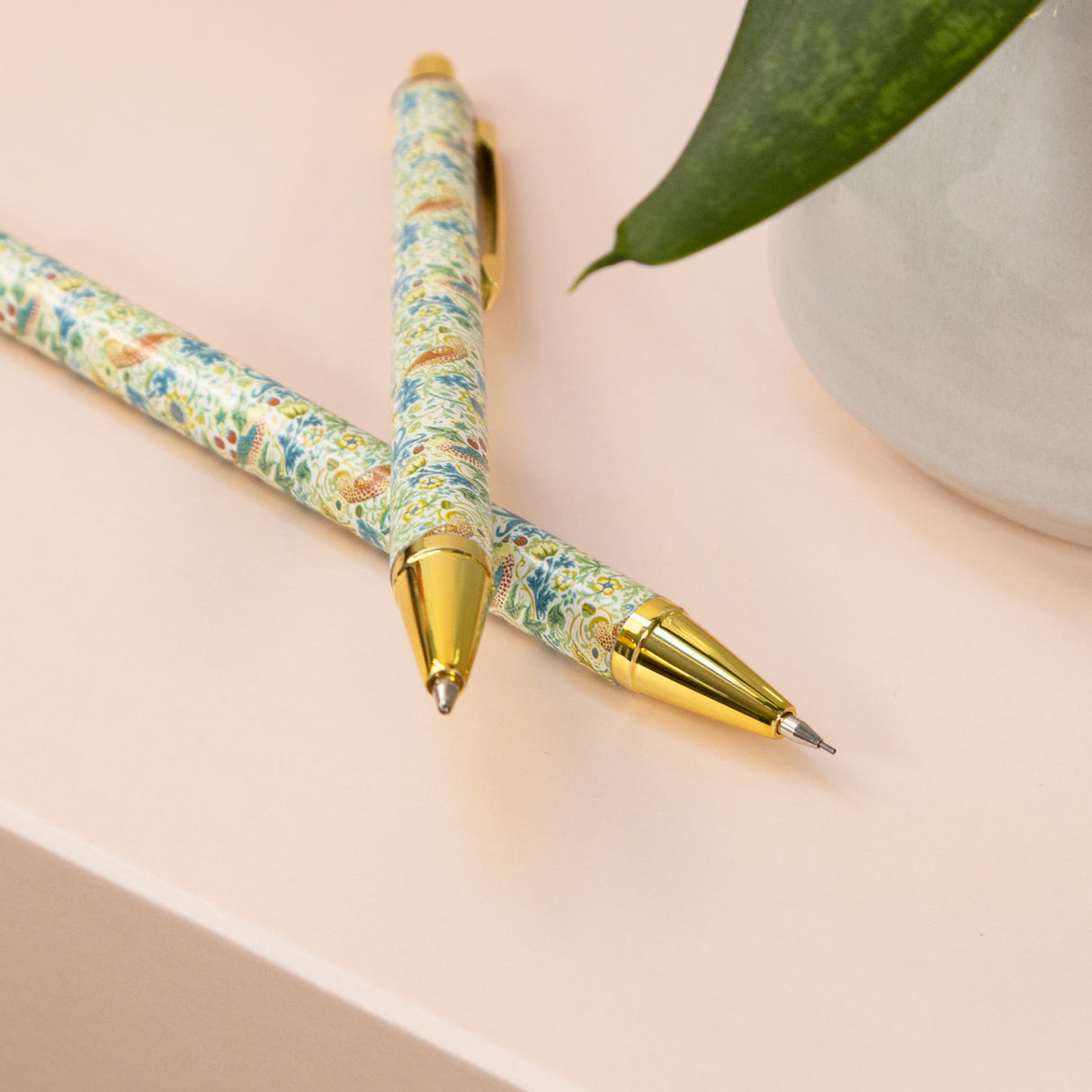William Morris Pen & Pencil Gift Set